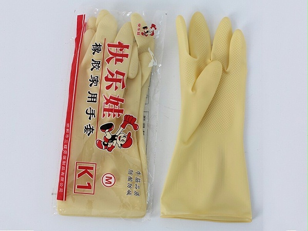 齺