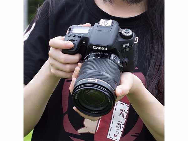  EOS 77D EOS ׻EF-S 18-200mm f/3.5-5.6lS