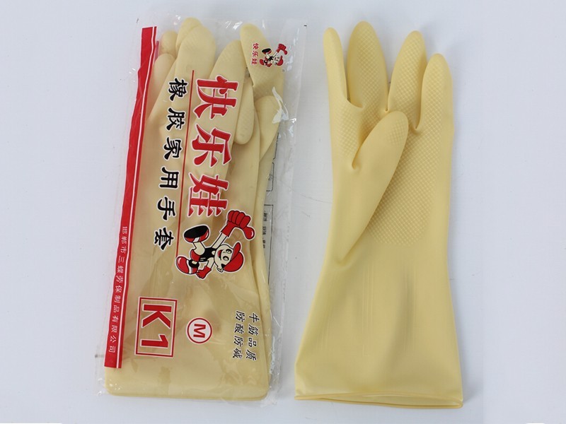 齺